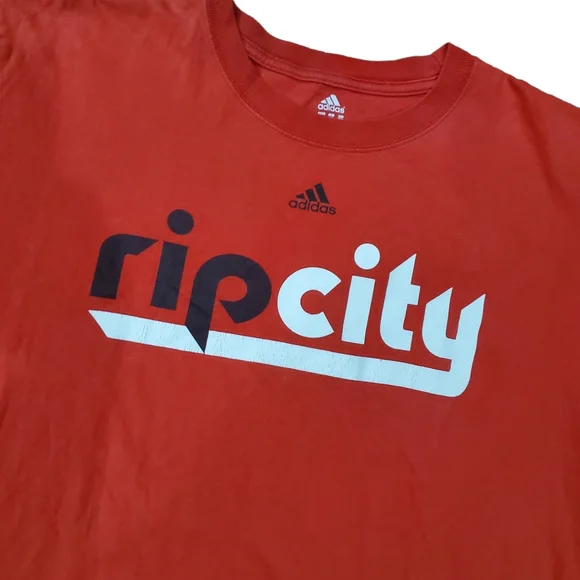 💥SOLD💥 PORTLAND TRAILBLAZERS Shirt RIP CITY Spell Out ADIDAS NBA - Picture 2 of 6